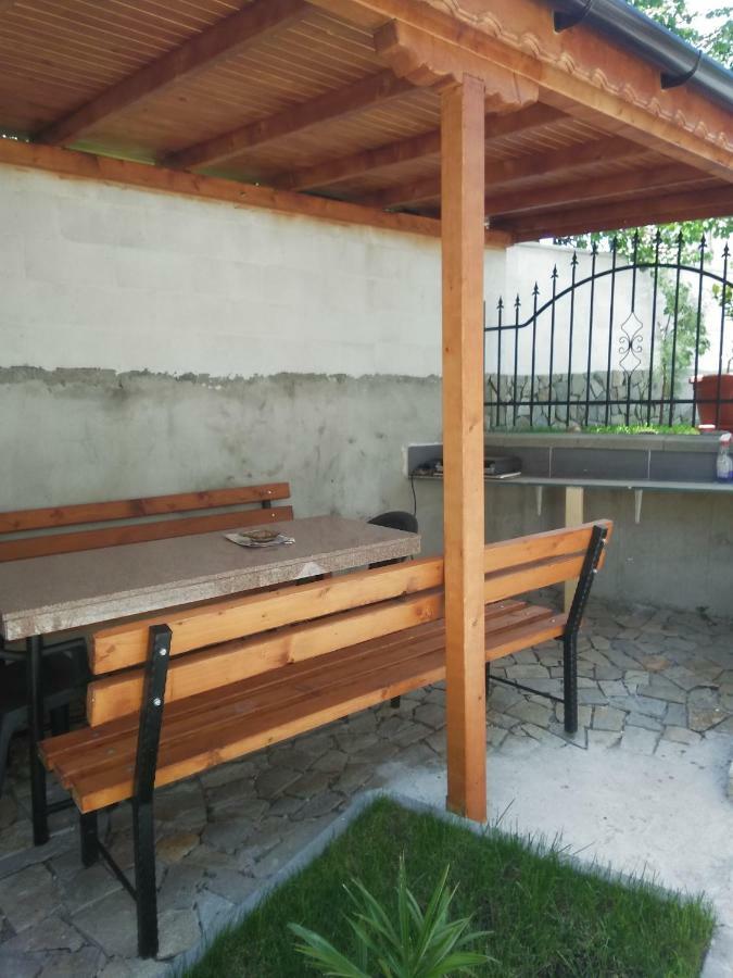 Guest House Nani 阿塞诺夫格勒 外观 照片